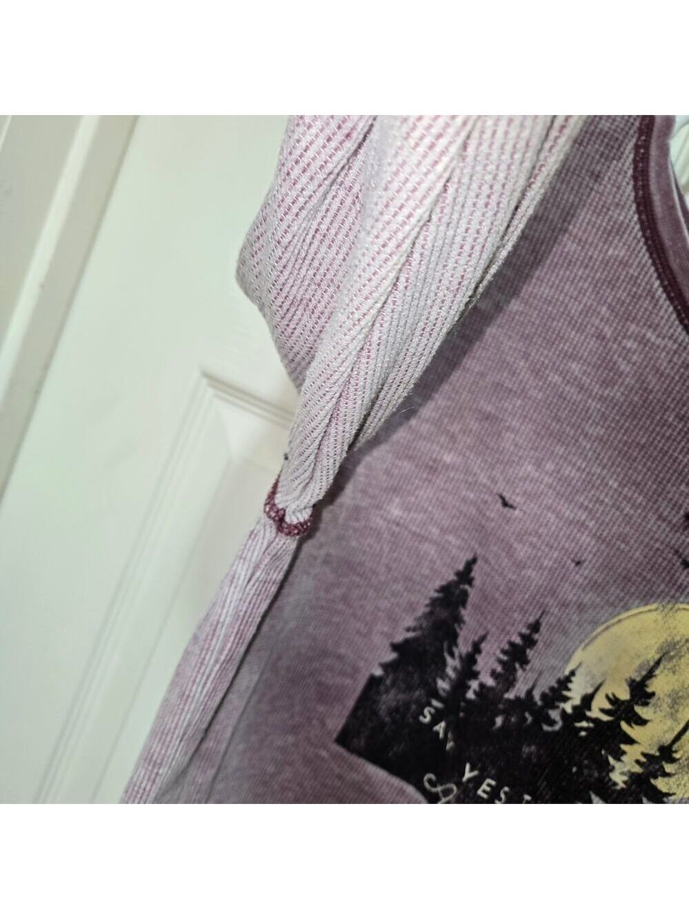 Maurices Waffle Knit Graphic Top Medium Mauve Thermal - Picture 11 of 13